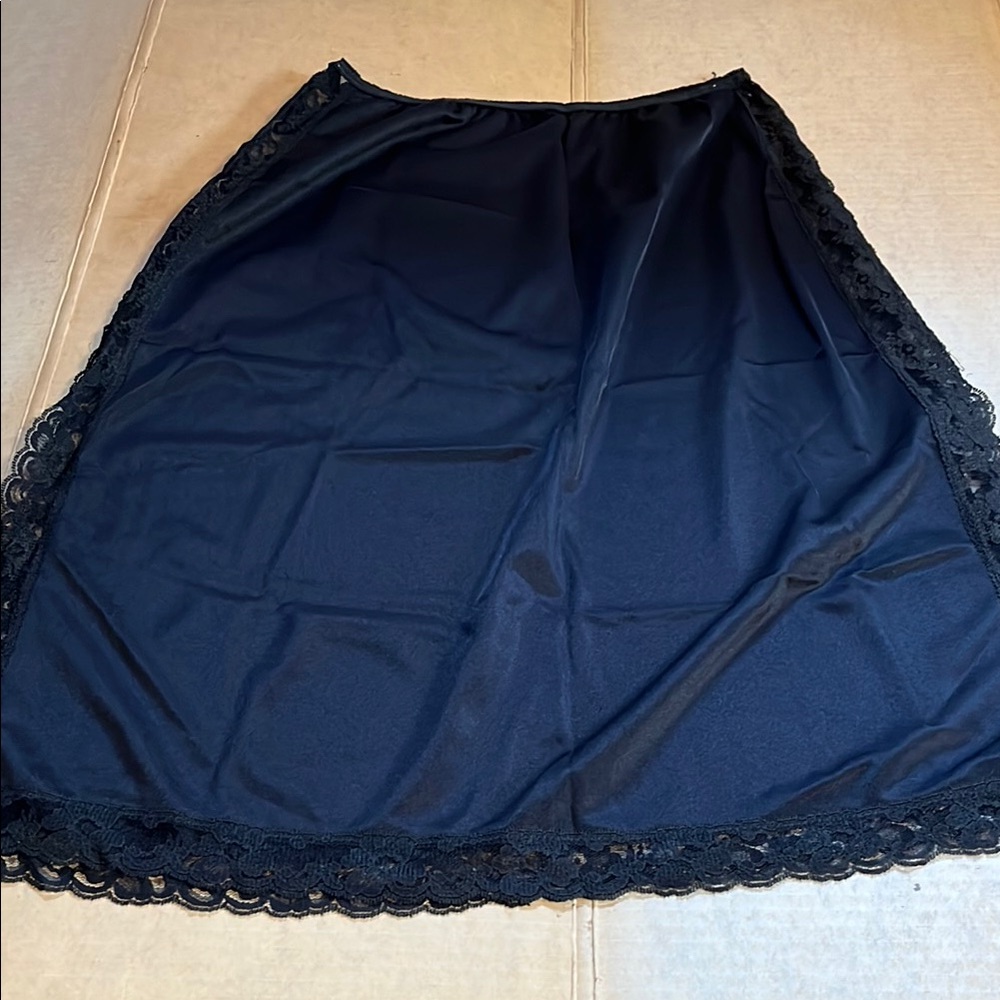 Vintage black slip by Lorraine